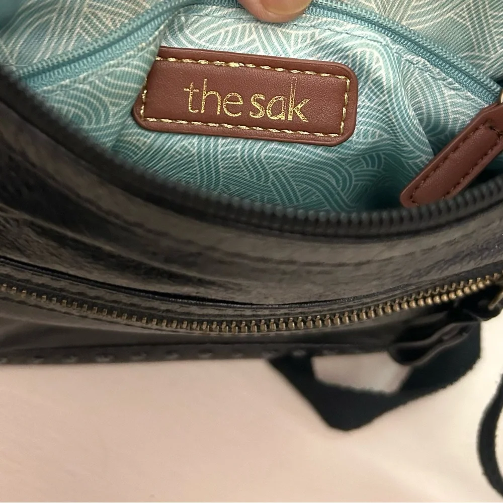 SAK Black Leather Crossbody Bag-Great shape-Beauty! Preowned unisex